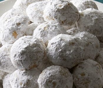 kourabiethes (greek shortbread)